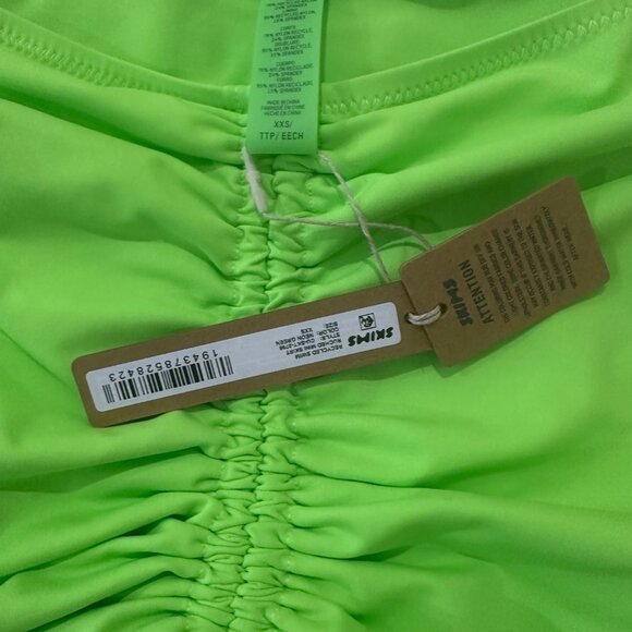 SKIMS -Ruched Mini Skirt Size XXS Neon green /Swim - Picture 3 of 4